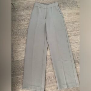 Aritzia full length limitless pant in sage green